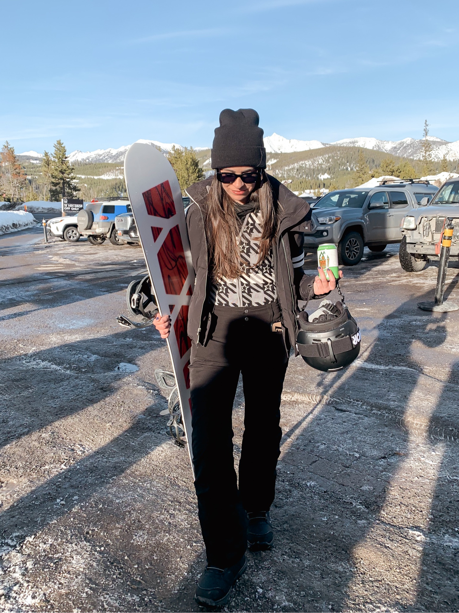 Snowboarding look 🖤 also linked my gear 

Snowboarding outfit, snowboarding style, perfect moment ski suit, black beanie, roxy snowboard, fera style ski jacket, snowboard jacket, snowboard pants, Prada sunglasses, burton snowboard boots 

#LTKfit #LTKSeasonal #LTKtravel