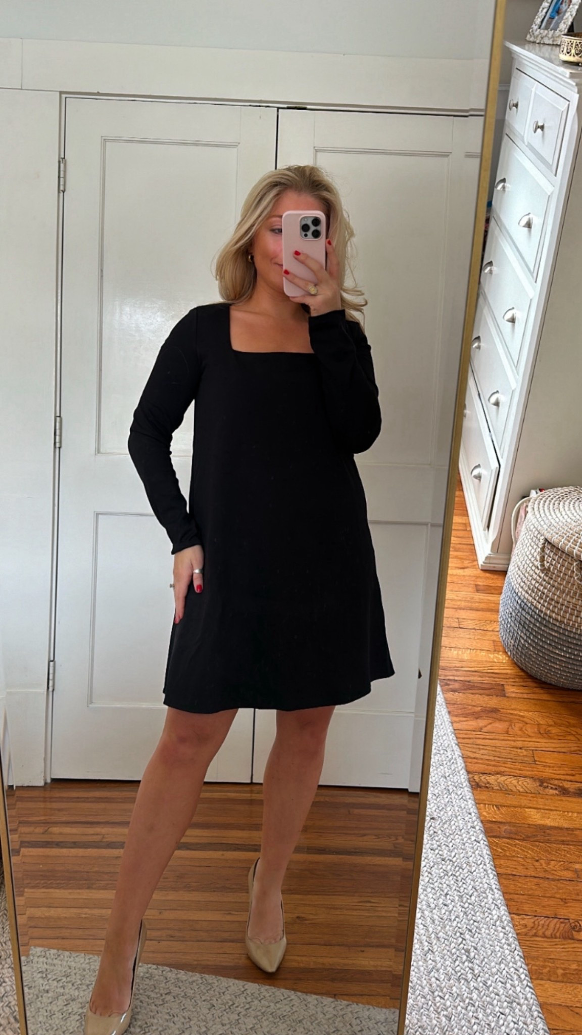 Black mini holiday dress

#LTKootd #LTKgrwm #LTKHoliday