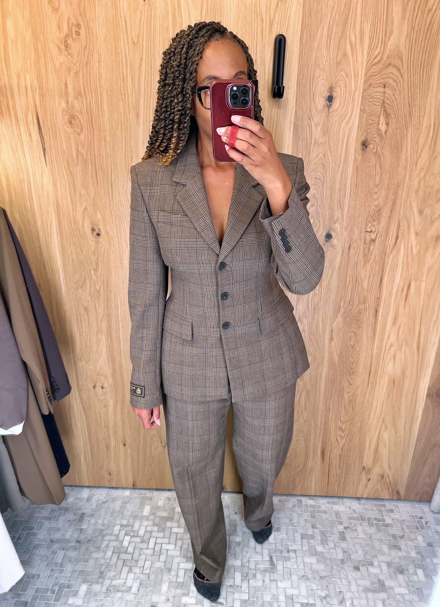 Aritzia Workwear Looks

New suiting for fall from Aritzia! I’m obsessed with this plaid pattern for fall and winter season! I’m wearing a size 8 in the blazer, but I may need to size down to a 6 because the sleeves are too long. I’m wearing a size 8 in the pants and they fit true to size.

Office outfit, Work outfit, Workwear, fall outfit, fall fashion, Blazer, plaid blazer, fall wardrobe, plaid suit, suiting separates, aritzia staples, timeless wardrobe, Aritzia workwear, fall workwear, winter workwear, corporate outfit, work conference look

#aritziahaul #aritziaoutfits #aritziafall #Aritziasuit

#LTKStyleTip #LTKWorkwear #LTKMidsize #LTKSeasonal #LTKOver40