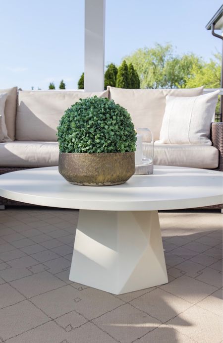 Spring Patio Decor 


Spring  spring decor  patio  outdoor  decor  faux plant  greenery  accent table  patio sectional  home blog  arched manor #LTKhome

#LTKSeasonal