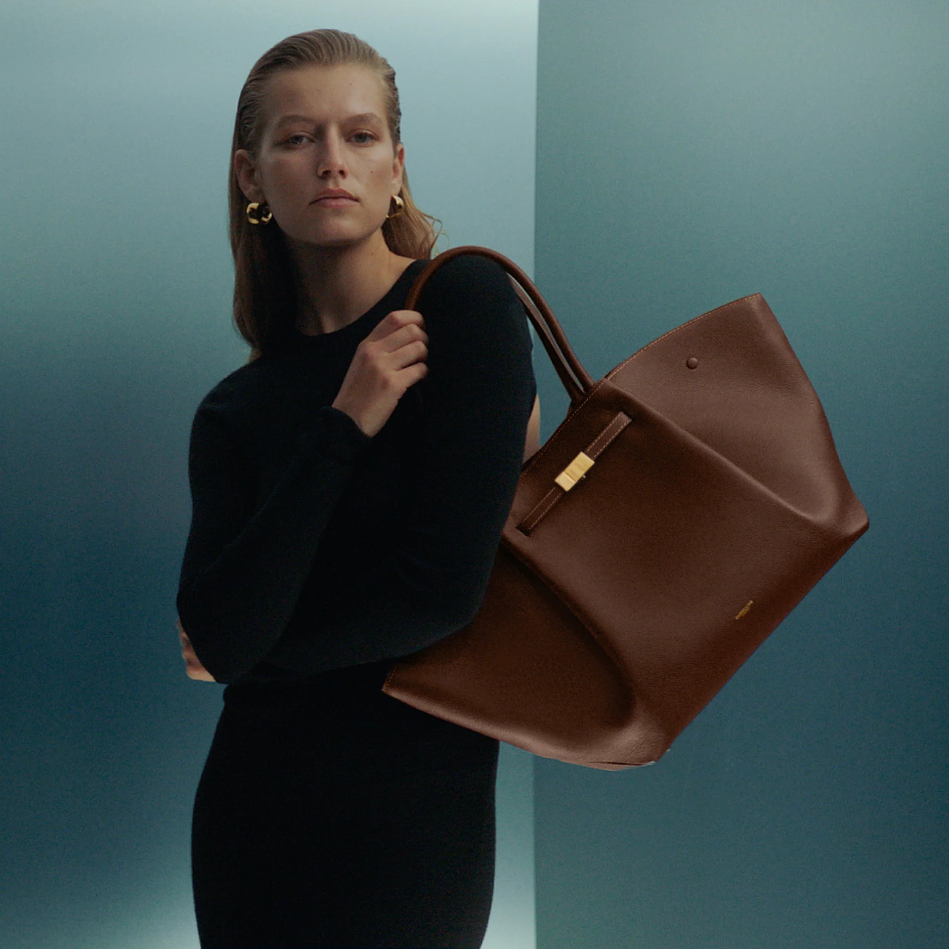 The New York | Tan Small Grain Ecru Stitching | DeMellier | DeMellier