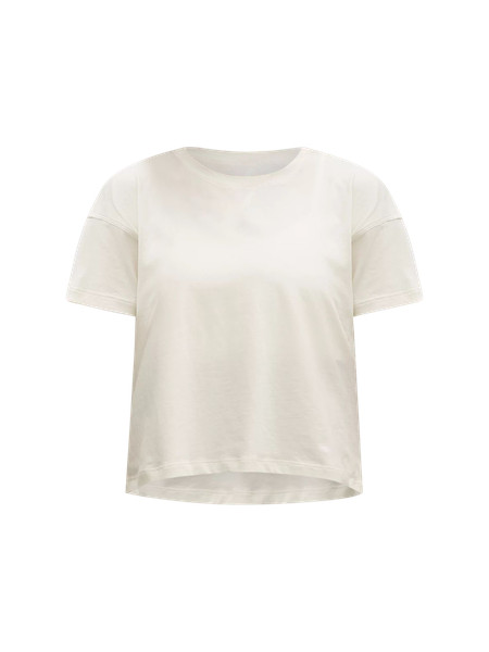 Cates T-Shirt | Women's Short Sleeve Shirts & Tee's | lululemon | Lululemon (US)