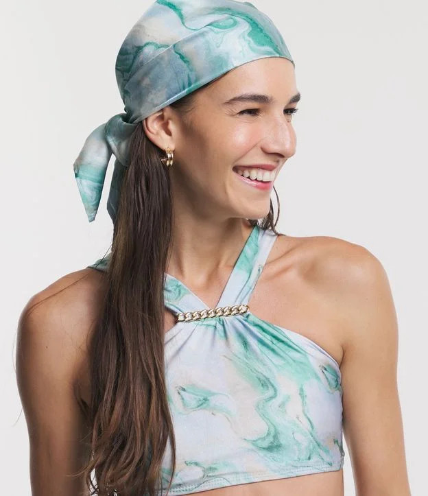 Lenço em Tecido Acetinado com Estampa Marmorizada Verde | Renner (BR)