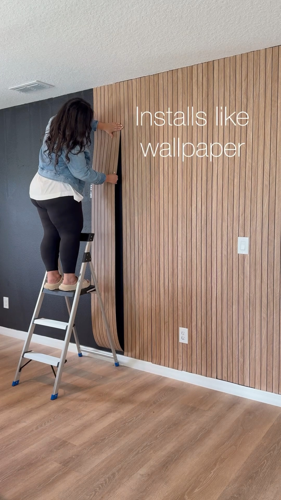 Upgrading my loft space with this easy peel and stick wallpaper 😍





Wallpaper
Wood wall panels
Fluted wall
Amazon finds
Loft decor