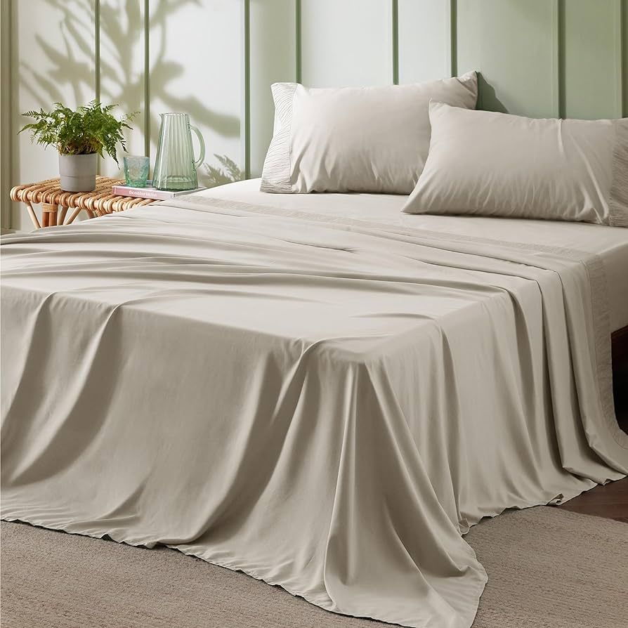 Amazon.com: Bedsure Queen Sheet Set - Soft Sheets for Queen Size Bed, 4 Pieces Hotel Luxury Linen... | Amazon (US)