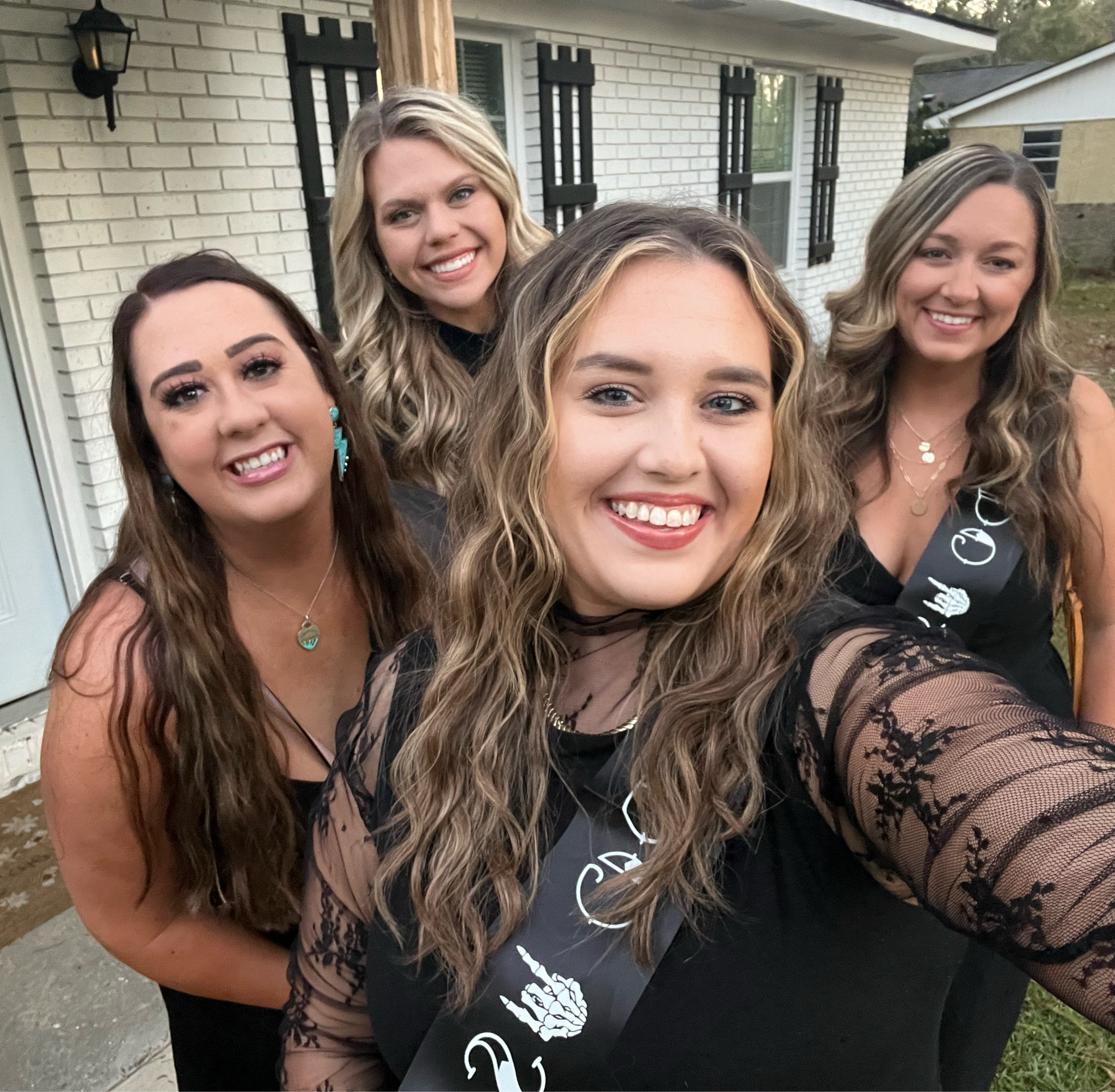 Lace mesh top!! Wearing an XL for more stretch!!! 

#LTKstyletip #LTKmidsize #LTKsalealert