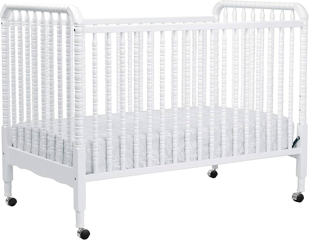 DaVinci Jenny Lind 3-in-1 Convertible Crib in White, Removable Wheels, Greenguard Gold (Mattress Not Included) | Amazon (US)