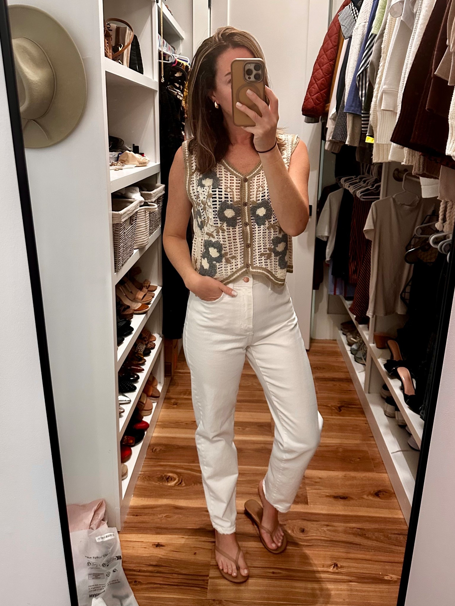 Sweater vest, but make it spring 

#LTKootd