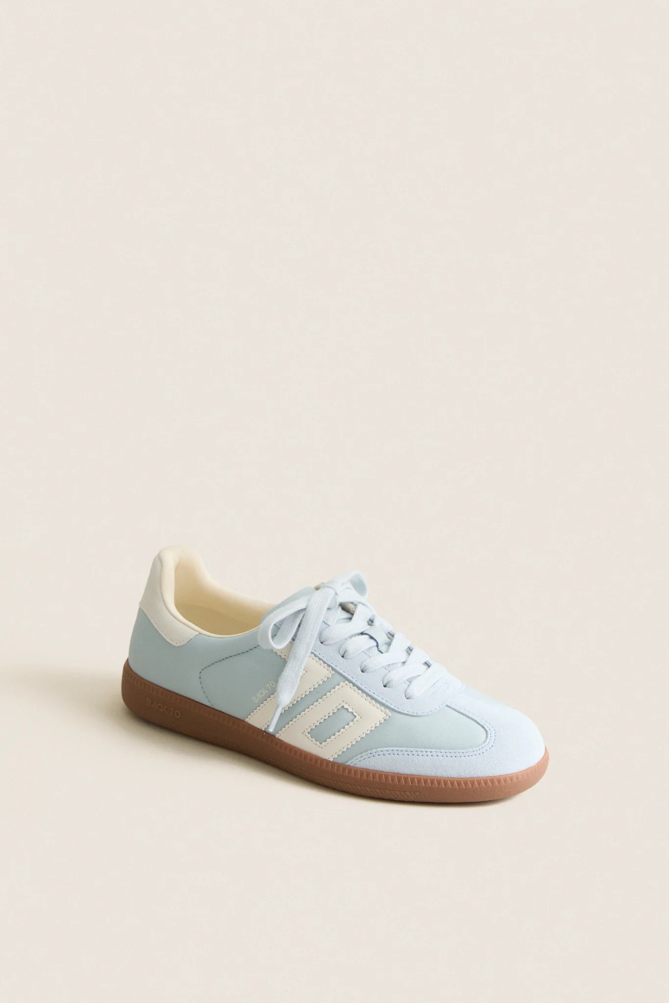 Light Sky Cloud D26 Sneakers | Tuckernuck (US)