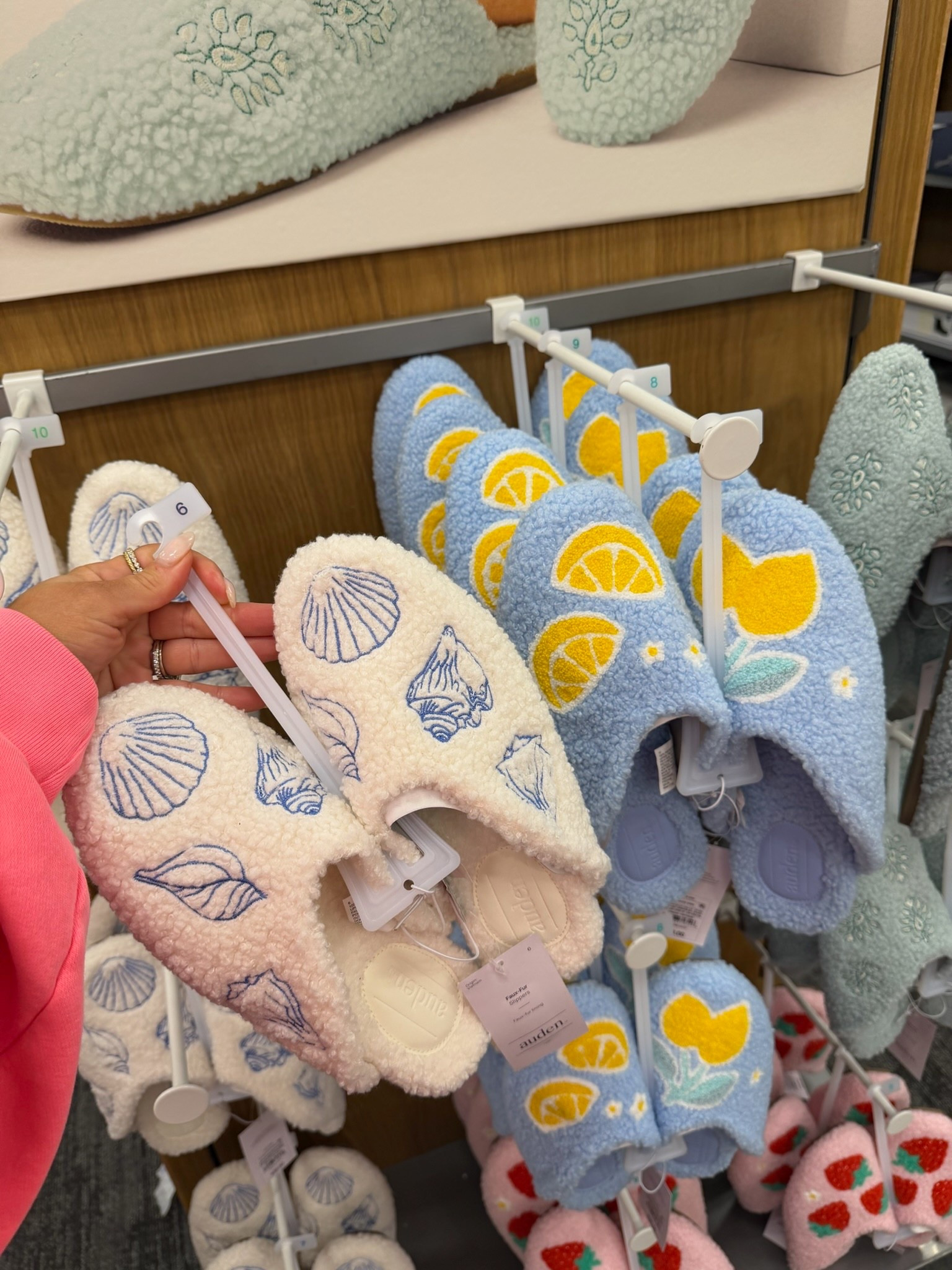 How fun are these slippers for spring and summer 🐚🍋

#LTKselfcare #LTKgrwm #LTKSeasonal