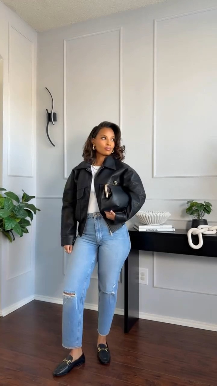 Looks on rotation 🤍✨ Comment “NEED” and I’II DM you outfit links and sizing! Also always linked in bio on my LTK

#outfitinspo #fashionstyle #grwm #casualstyle #fashion