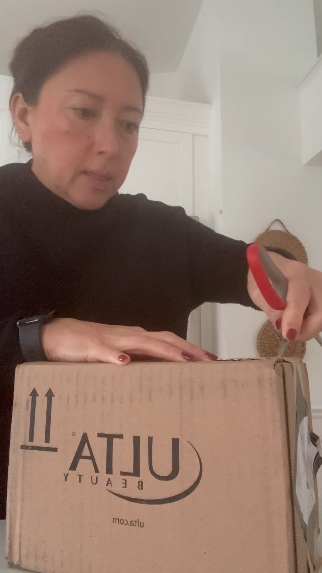 Apologies for the cloudy video not quite sure what happened. Maybe I ran my fingers over the lens by mistake.
Anyway, this is my recent Ulta order that I wanted to share with you . 


#LTKOver40 #LTKBeauty #LTKstorytime