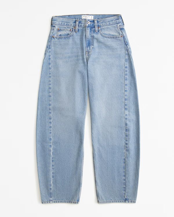 Women's Curve Love Mid Rise Barrel Jean | Women's Bottoms | Abercrombie.com | Abercrombie & Fitch (UK)