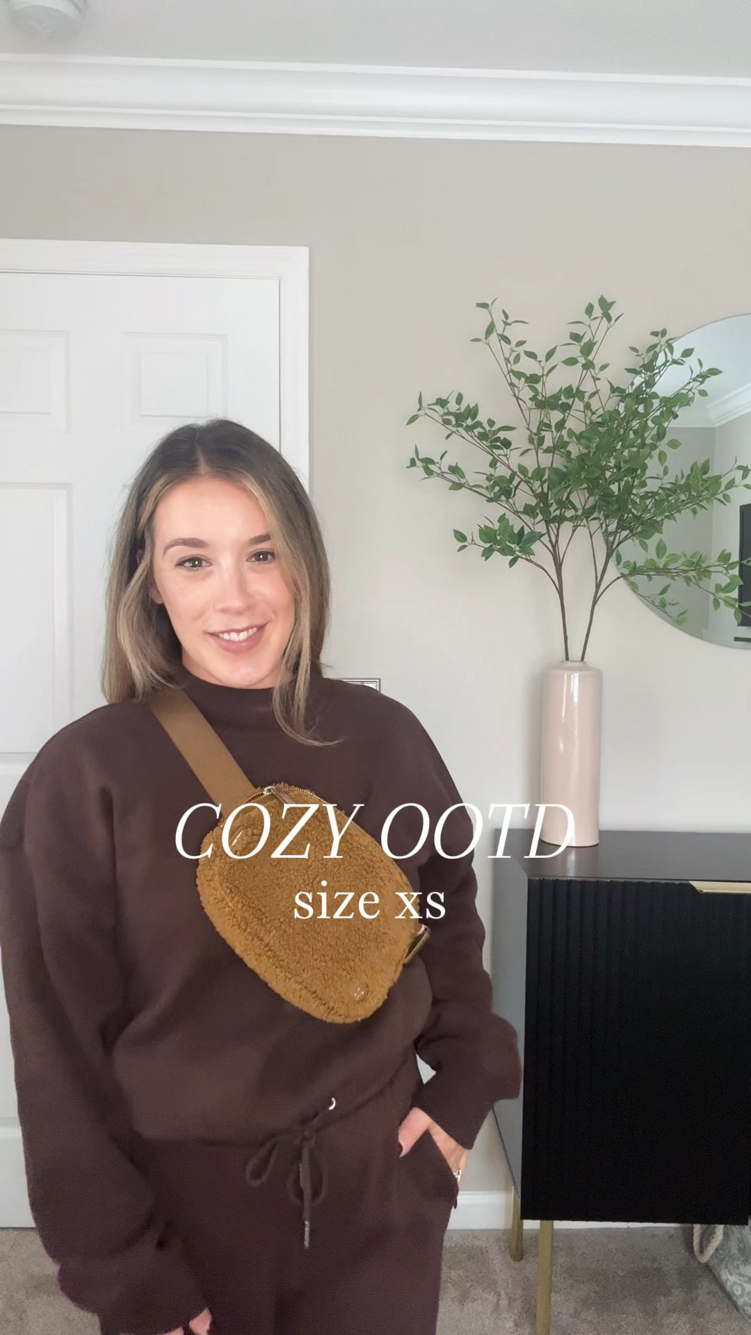 Found another COZY set that I am loving. Crew neck & matching bottoms both in Dark Coffee, size XS. Bottom XS Short 






#loungeset

#LTKPetite #LTKActive #LTKootd