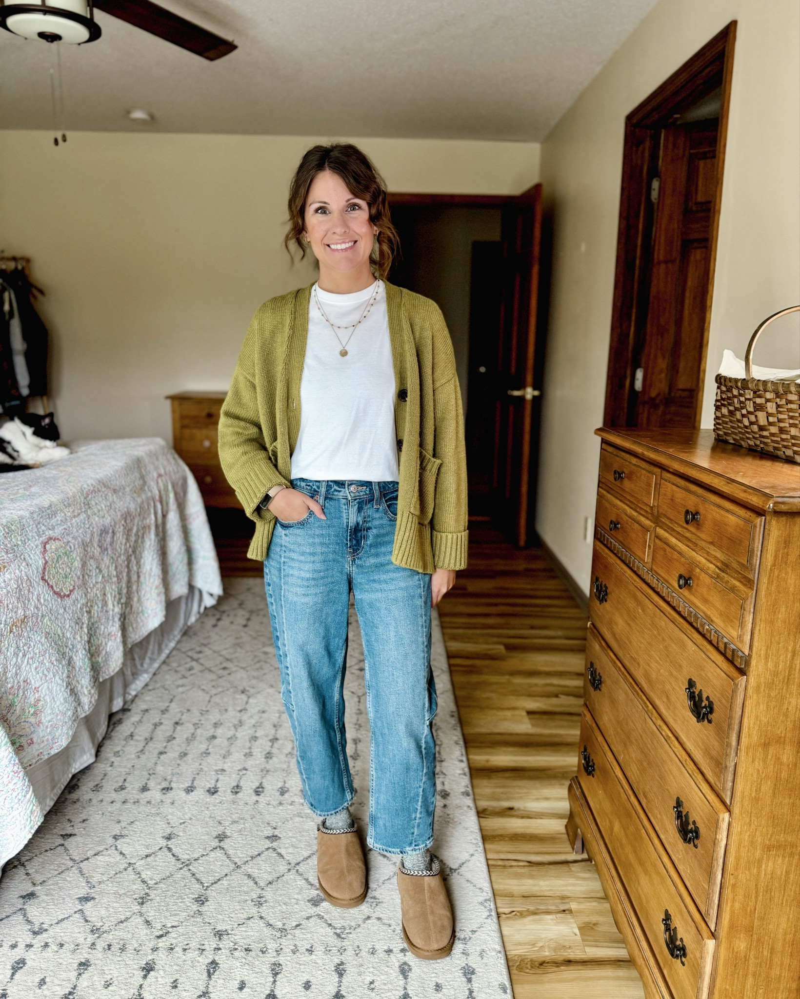 Wearing xs in my tee shirt, xs in my cardigan (almost sold out so I also linked a similar one from quince), 0 petite in my jeans and the kids size in these bearpawBearpaw slipper clogs (also linked adult sizes). 

#LTKFindsUnder100 #LTKSeasonal #LTKPetite