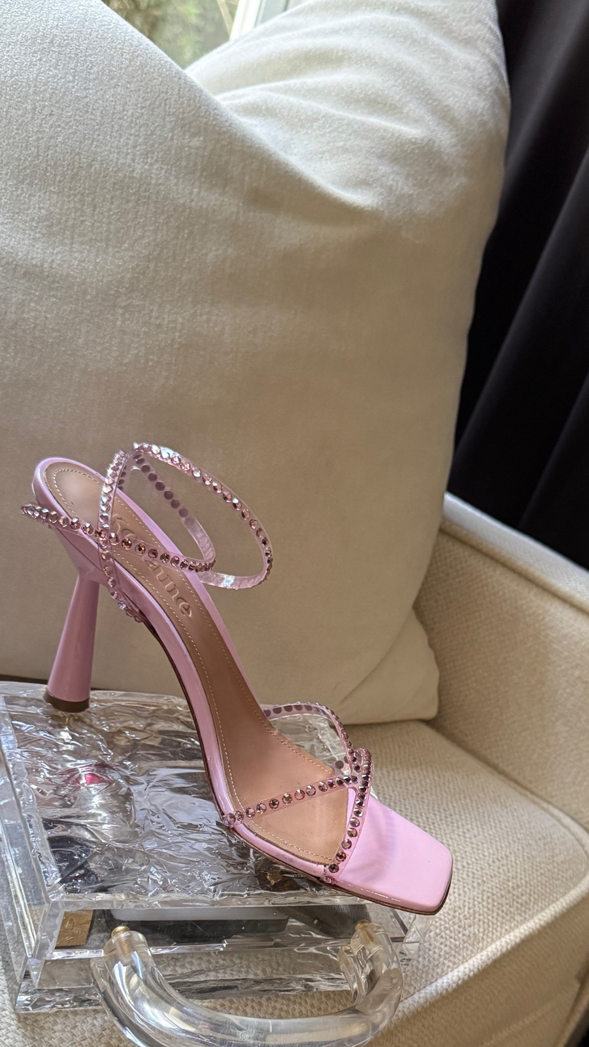 Pink crystal shoes 

New Year’s Eve shoes 
Party shoes
Pink shoes
Pink crystal shoes 

#LTKHoliday #LTKootd #LTKGiftGuide