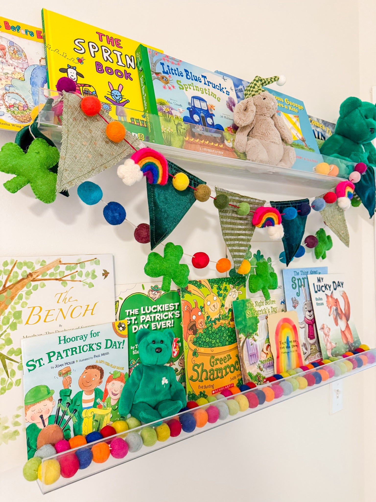 Shamrock shelves ☘️📚