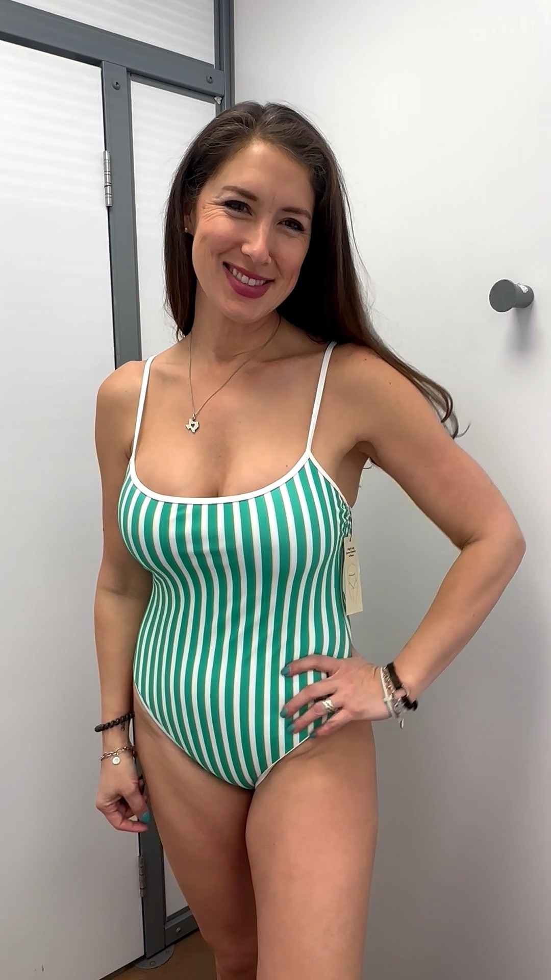 I just love this beautiful one piece swimsuit! The great thing about it is it has complementary bikini top and bikini bottom. So you can decide how you are feeling that particular day! Please follow and subscribe to digital Daisy LTK and check back for updates.
5’10” 38D
Large
10–12

#LTKActive #LTKBeauty #LTKmomlife