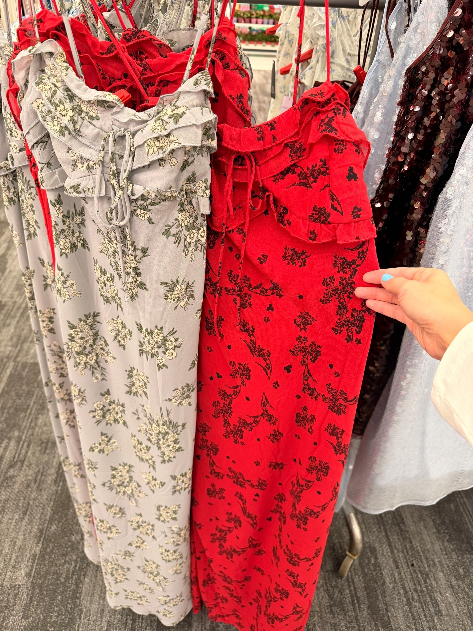 This red is stunning!!! #dress #target

#LTKValentine #LTKmomlife #LTKootd