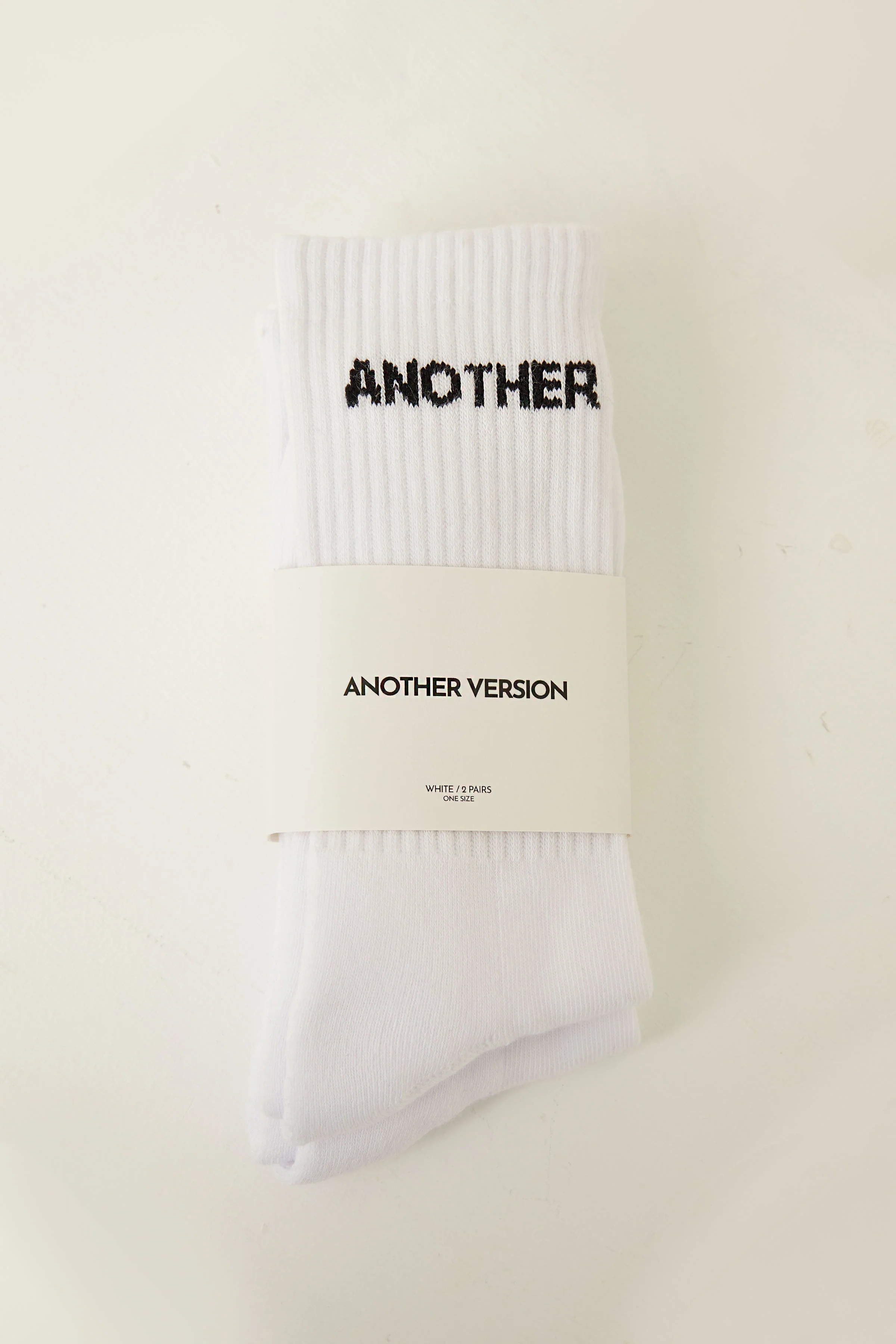 ANOTHER VERSION SOCKS - WHITE | Another Version