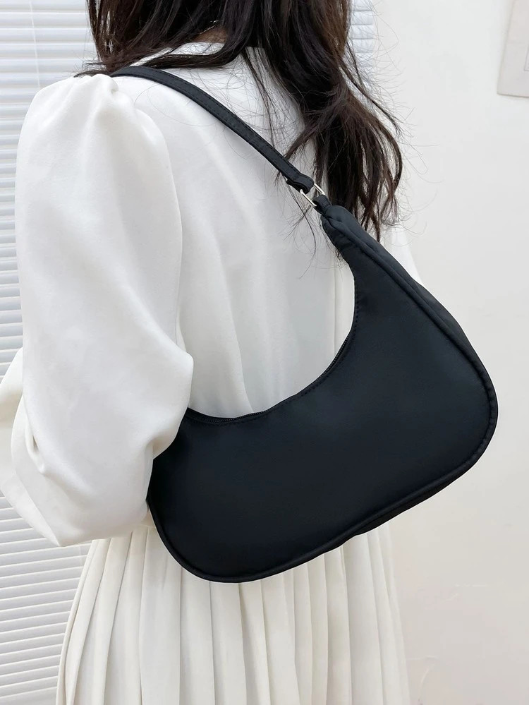 Minimalist Zip-Up Baguette Bag | SHEIN