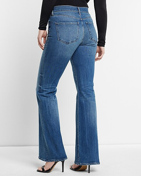 Mid Rise Medium Wash 70s Flare Jeans | Express