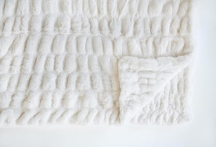 Minky Couture Hugs Blanket - Extra Plush Blanket for Premium Gifting - Stretchy Bubbled Cozy Thro... | Amazon (US)