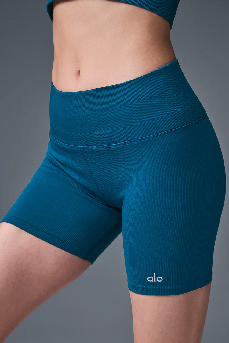 Chestnut | Alo Yoga