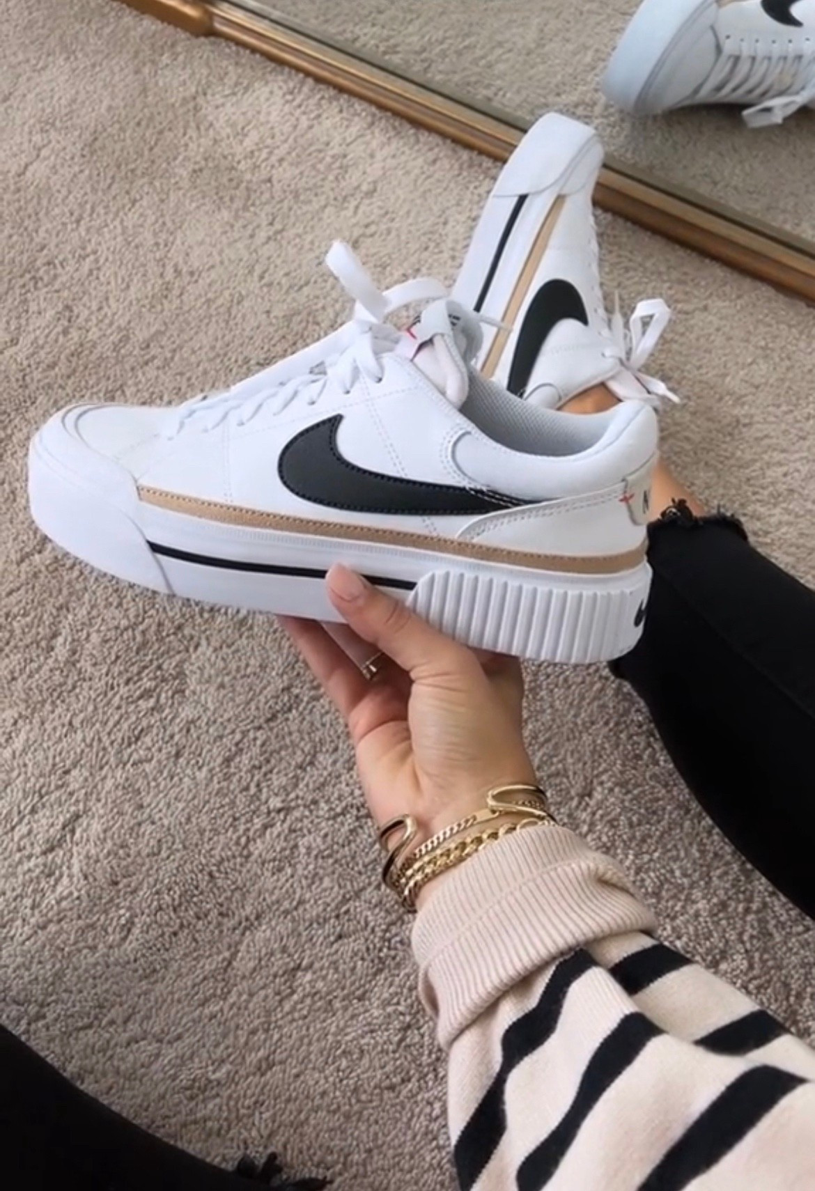 Nike sneakers on sale!


#LTKSaleAlert