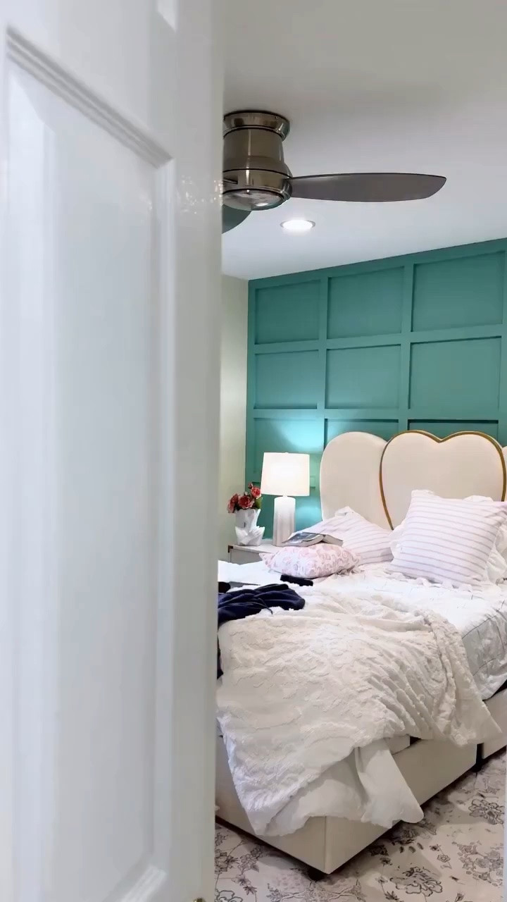 Clean My daughter’s room with me ✨ this lint roller is my favorite way to clean! Oh can you tell what’s her fav color :) most of her bedroom items are on sale! @wayfair @amazonhome


Comment SHOP below to receive a DM with the link to this post on my LTK ⬇ https://liketk.it/6bDWx