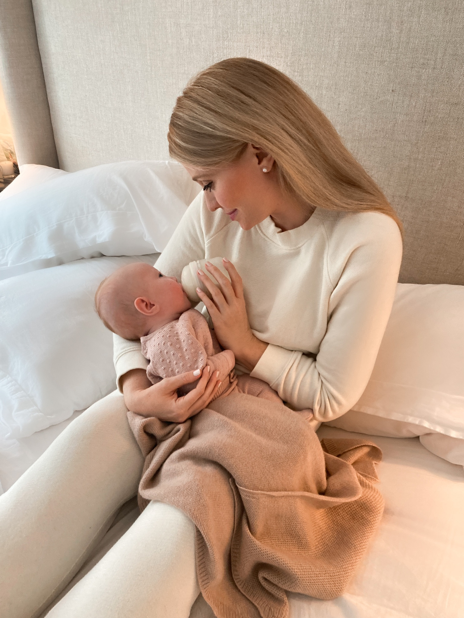 Jenni Kayne “Saturday” sweatshirt and sweatpant.