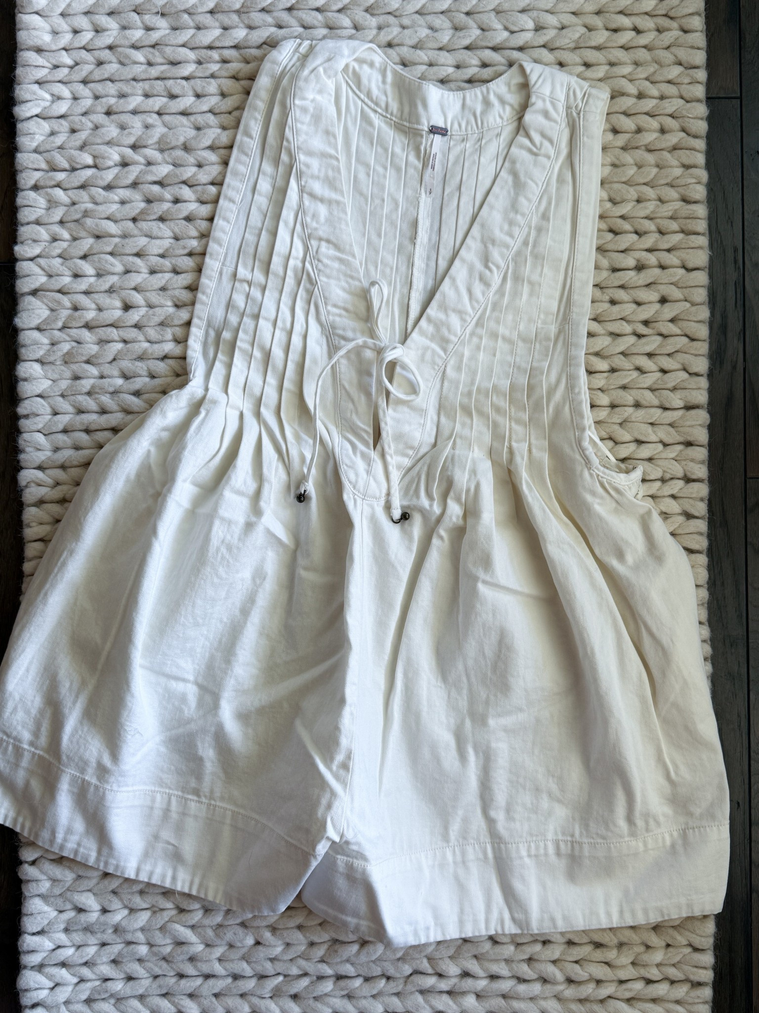This Free People romper is everything! Relaxed but still feminine, & the pleated detail gives it a little structure without feeling stiff. I sized up to a small for a bit more length & it’s perfect with tall boots. Throw it on with a belt, Hunter boots, or wear it solo while it’s still hot. One of those easy pieces you’ll reach for nonstop. Also available in other color ways. 

free people romper
free people cream romper
free people drawstring romper
free people romper small
free people fall outfit
white romper with boots
romper with hunter boots
cute romper with tall boots
neutral romper outfit
Avery Woods 
free people one piece outfit
casual fall romper

#LTKActive #LTKStyleTip #LTKU