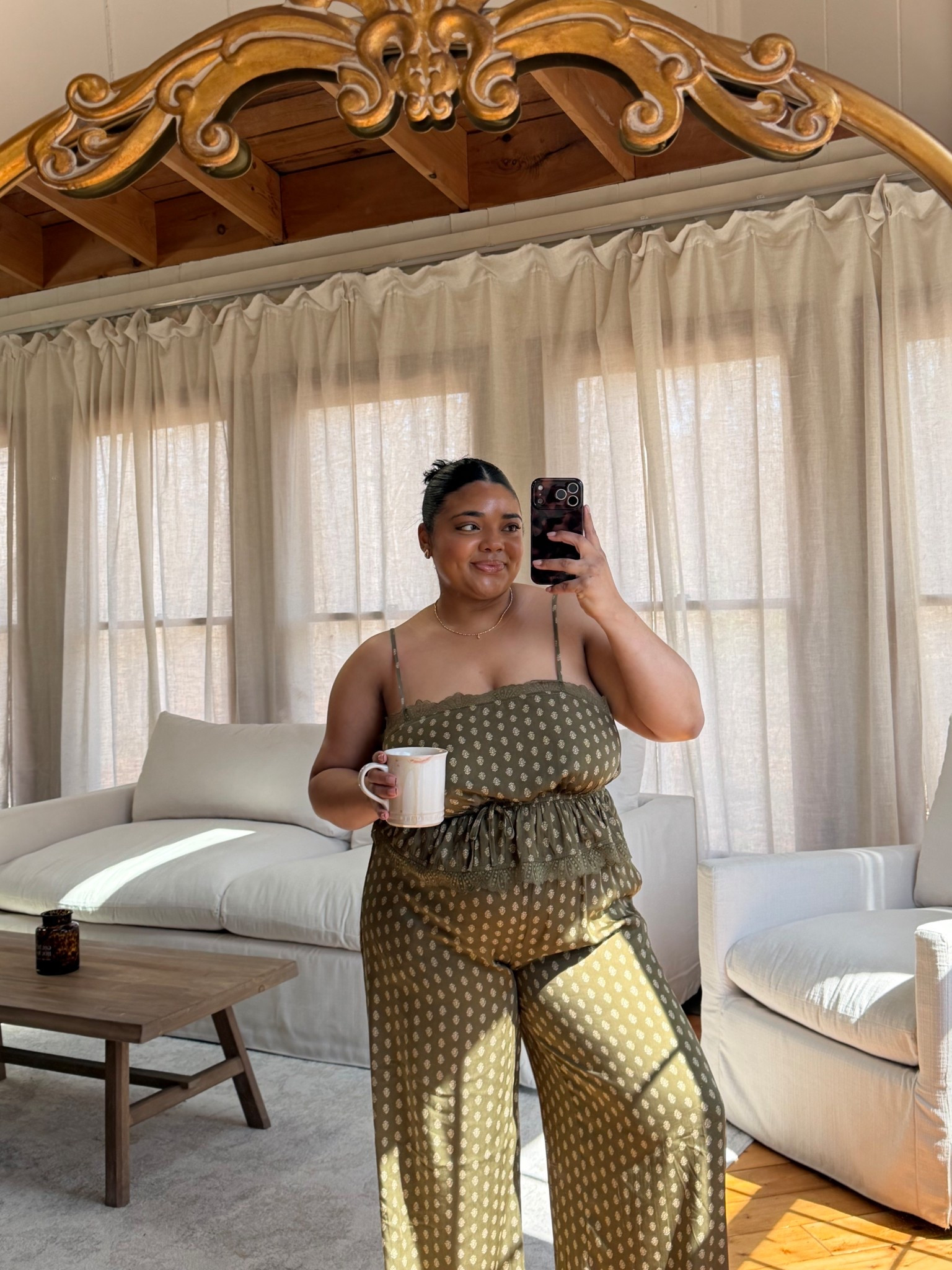 These are the absolute cutest pjs from @Target 🤍🥝

#LTKMidsize #LTKmorningroutine #LTKmomlife