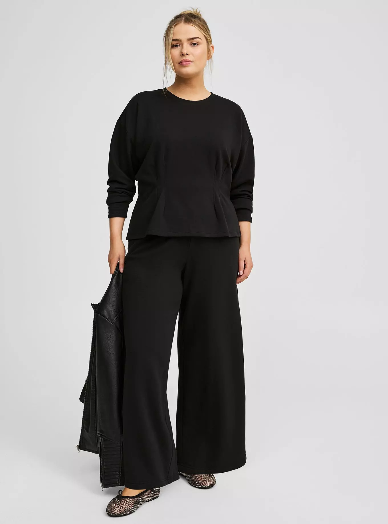 Pull-On Wide Leg Fleece High Rise Pant | Torrid (US & Canada)