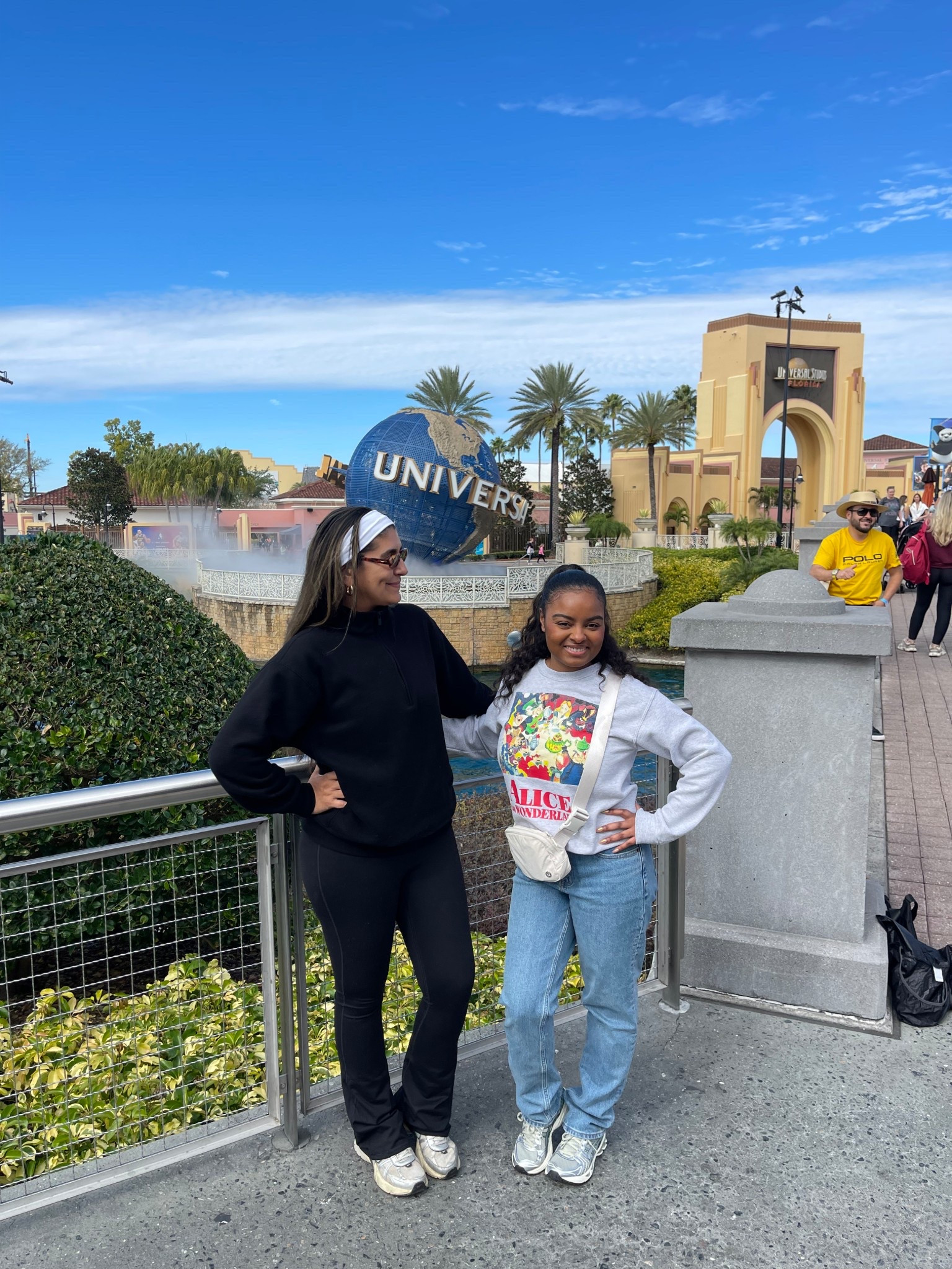 Universal OOTD

#LTKActive #LTKootd #LTKdayinmylife