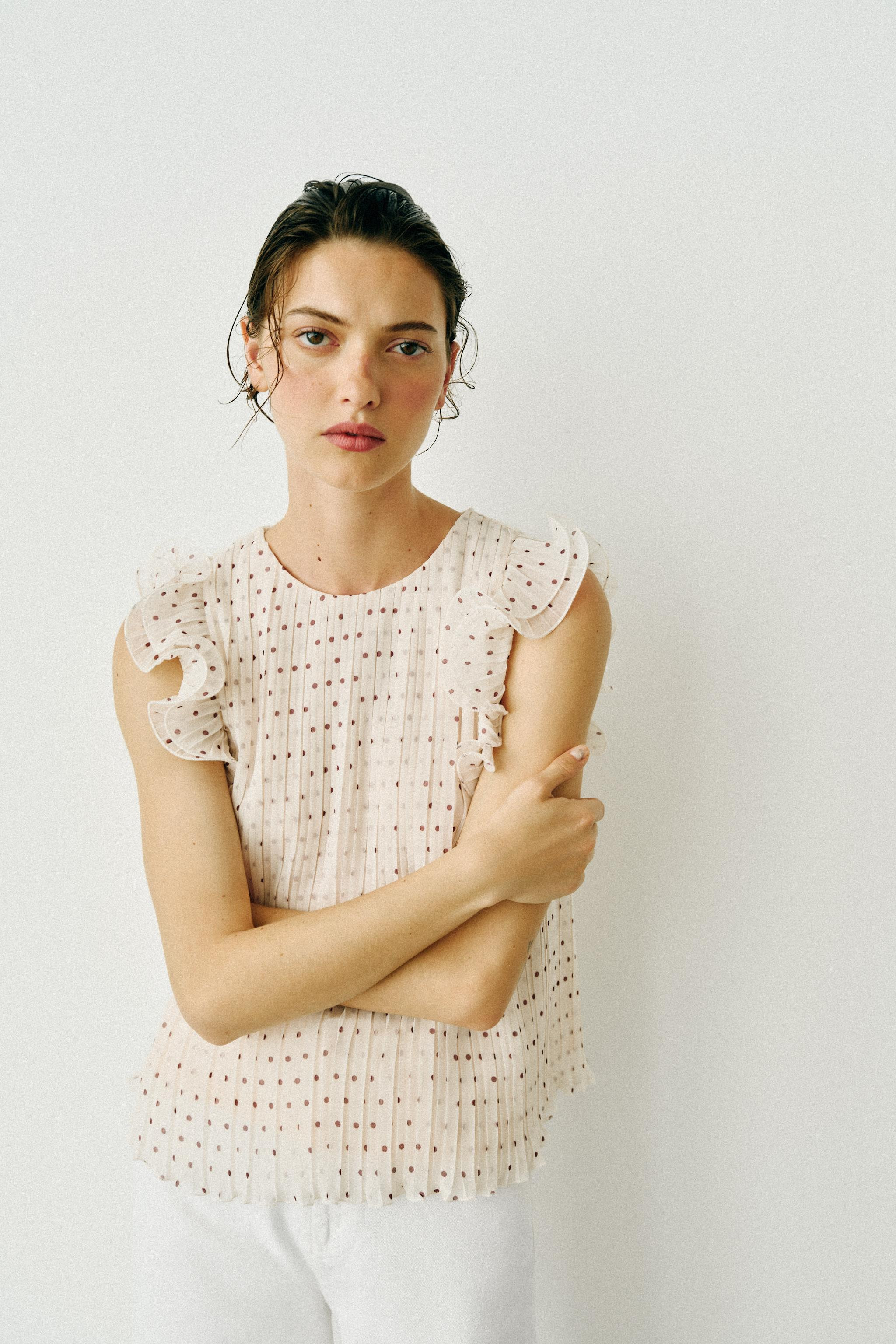 RUFFLED POLKA DOT TOP | Zara US