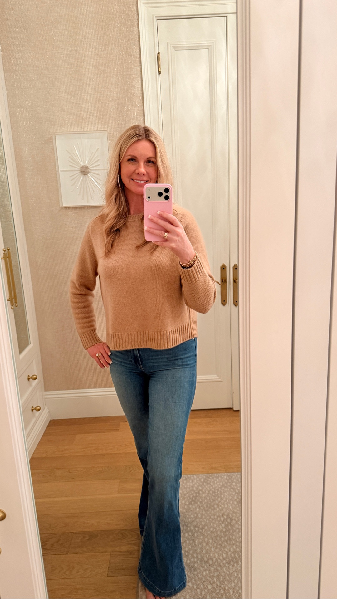The most comfortable cashmere sweater on sale!


#LTKSaleAlert #LTKSeasonal #LTKCyberWeek