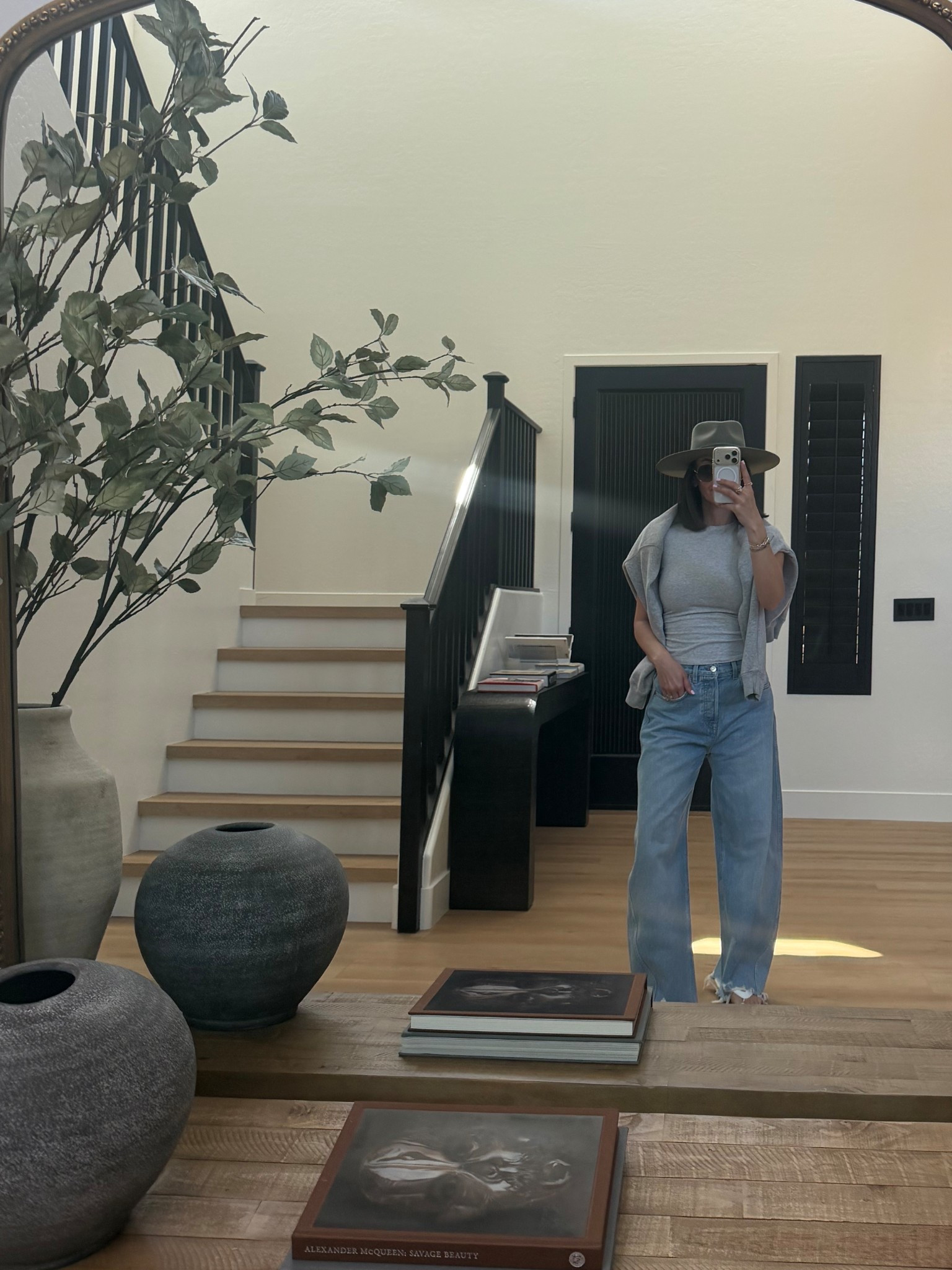 Favorite jeans & sandals ATM 😍

#LTKdayinmylife #LTKmomlife #LTKOver40