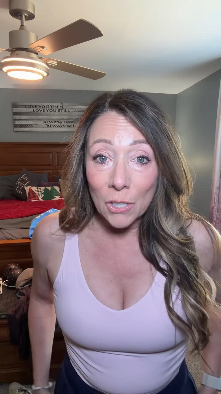 Halara skirt is lightweight, comfortable, and perfect for dance classes, workouts, or active days while still looking cute.@Halara_official #halara #halaraskirt #skirt #DanceOutfit #Activewear https://rstyle.me/+HBF4ntp2lFs65SjzTlFccQ