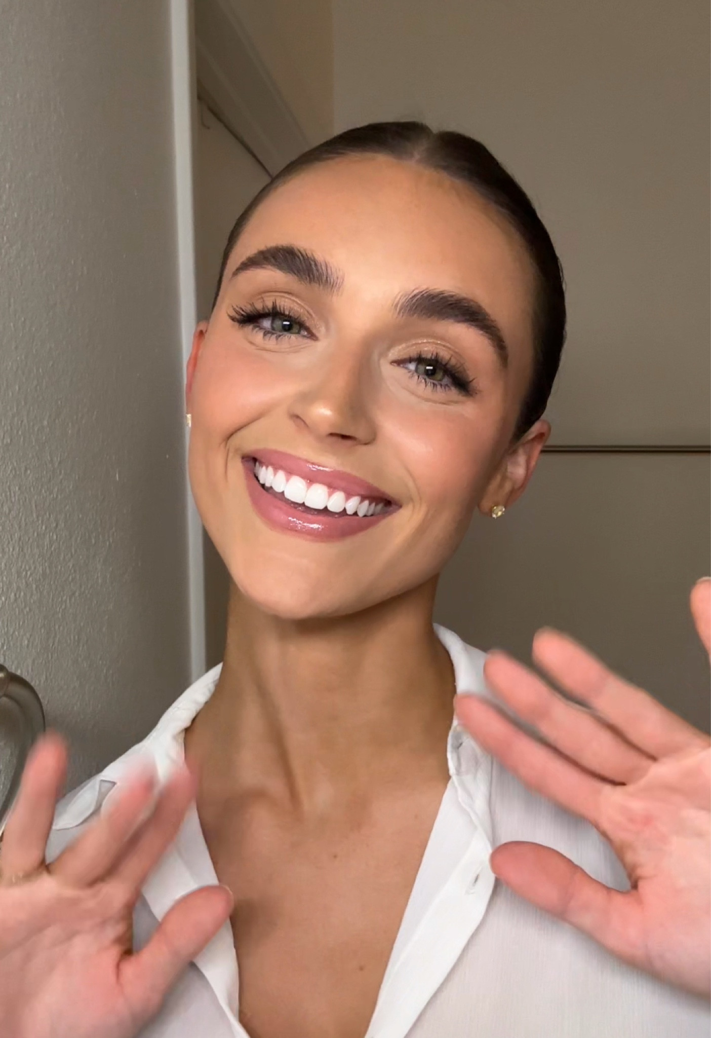 My current lip combo! 🫦💋💄
Liner - iconic nude
Lipstick - pillow talk medium
Gloss - unsure of exact shade, it doesnt say but like 99% positive its the bubblegum pink

#LTKGiftGuide #LTKBeauty #LTKFindsUnder50