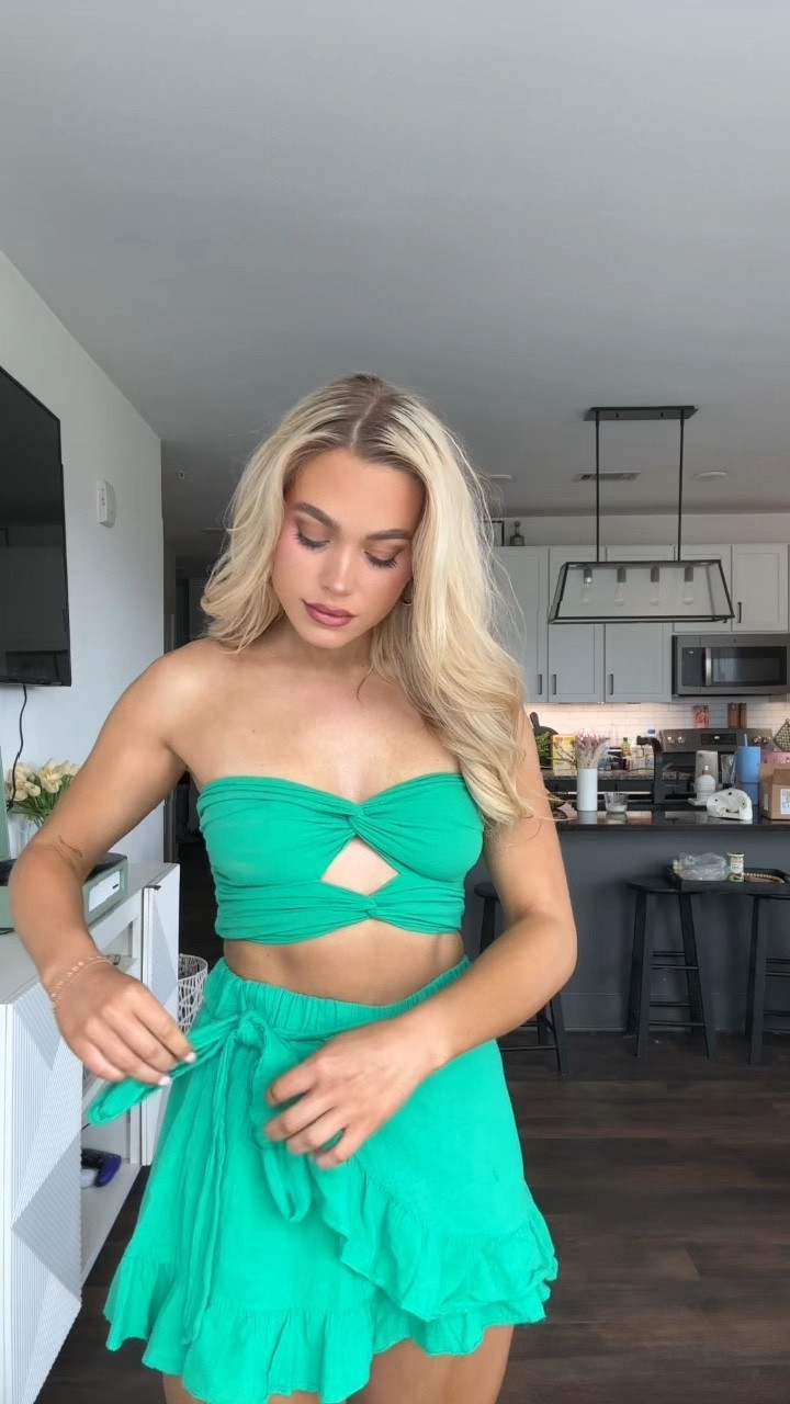 OOTD🤌🏼

#LTKfindsunder50 #LTKSeasonal #LTKstyletip