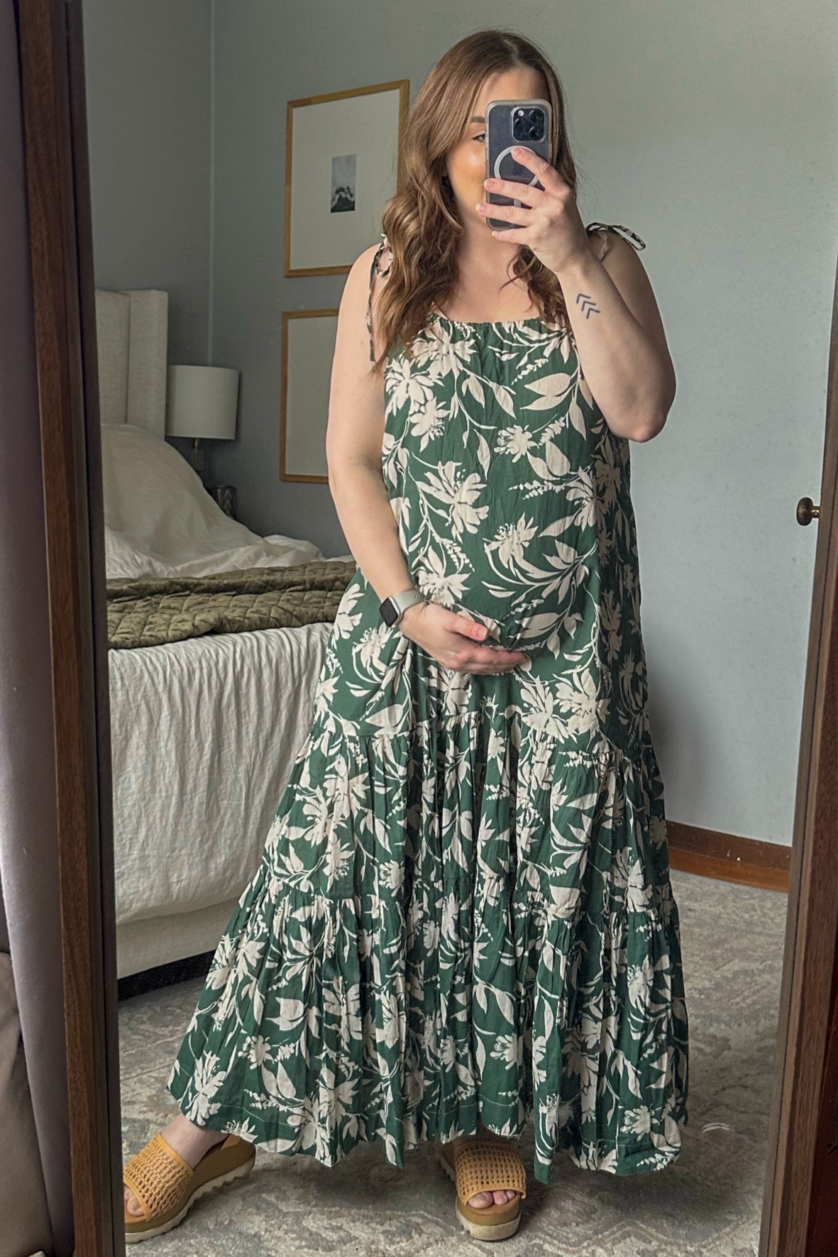 Wearing a Large Petitie! 
Love that the shoulder straps are adjustable! 

Bump friendly dress
Bump friendly 
Bump style 
Bump friendly stylee

#LTKbump #LTKbaby