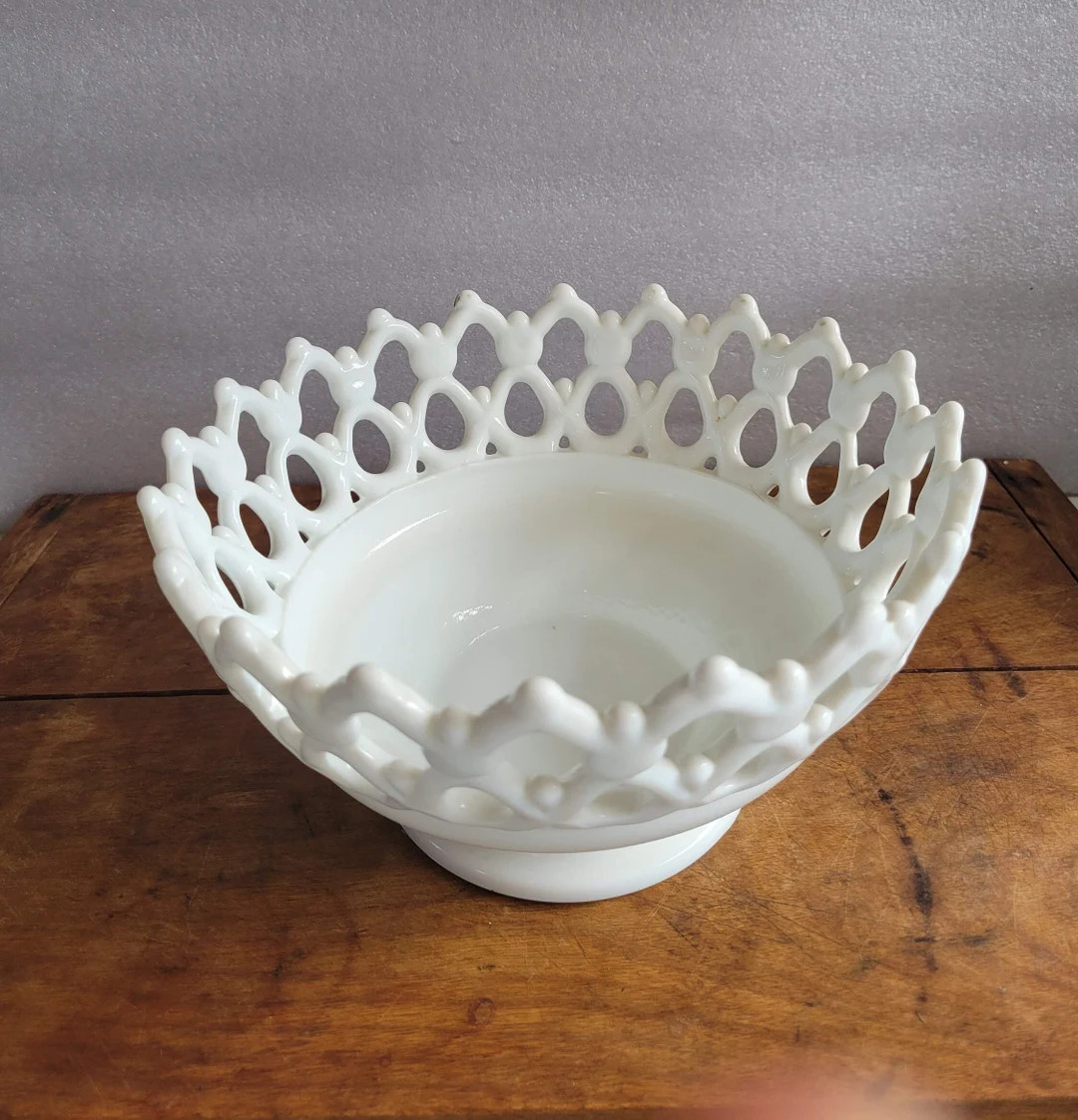 Atterbury Milk Glass Crinkled Wavy Lace Edge Bowl - Gift - Antique | Etsy (US)