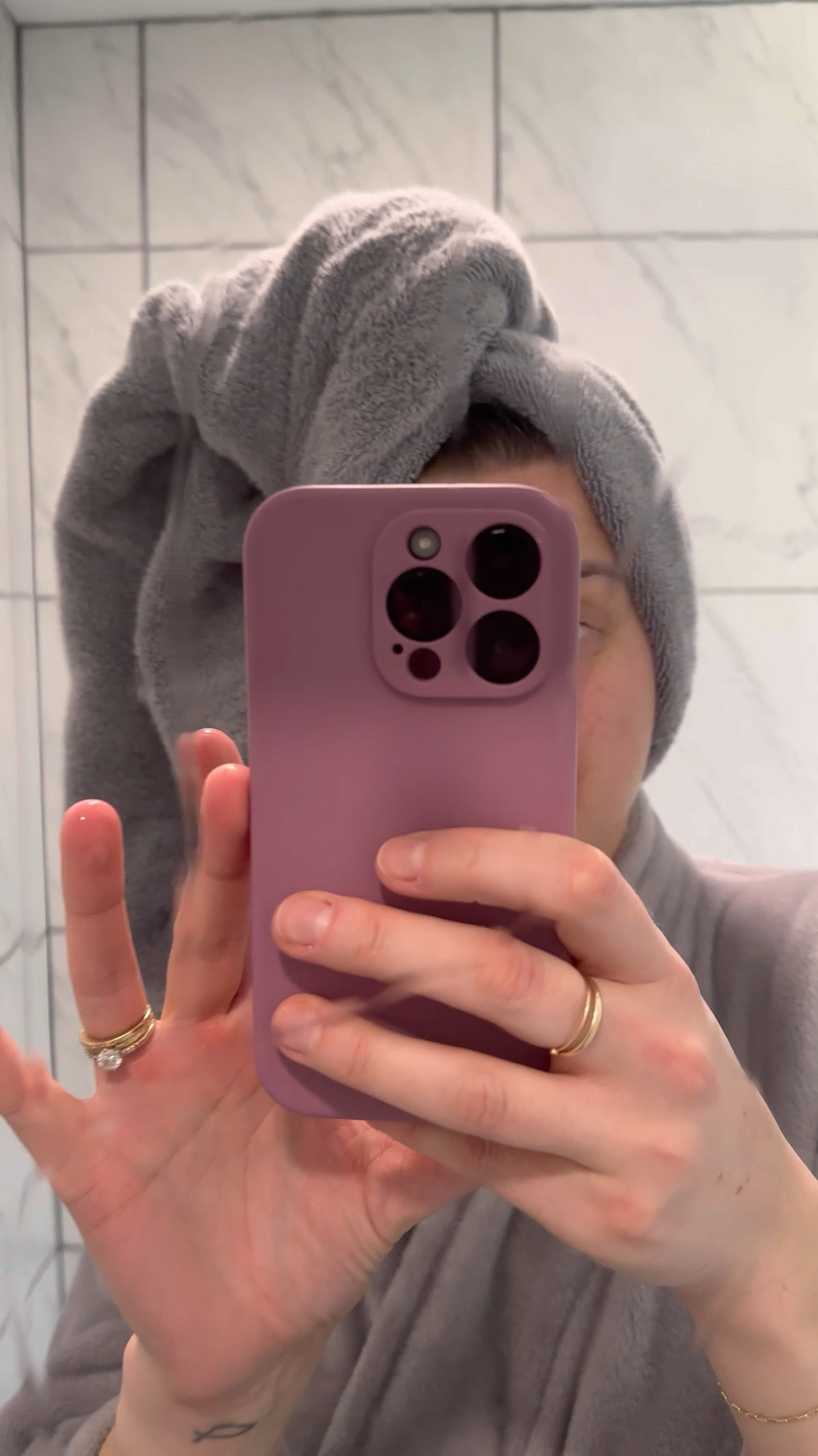 This Fogless Shower Mirror is amazing!!! Perfect size (my hubs loves it for shaving), doesn’t steam up and comes with a adhesive hook! 

#LTKfamily #LTKhome #LTKVideo