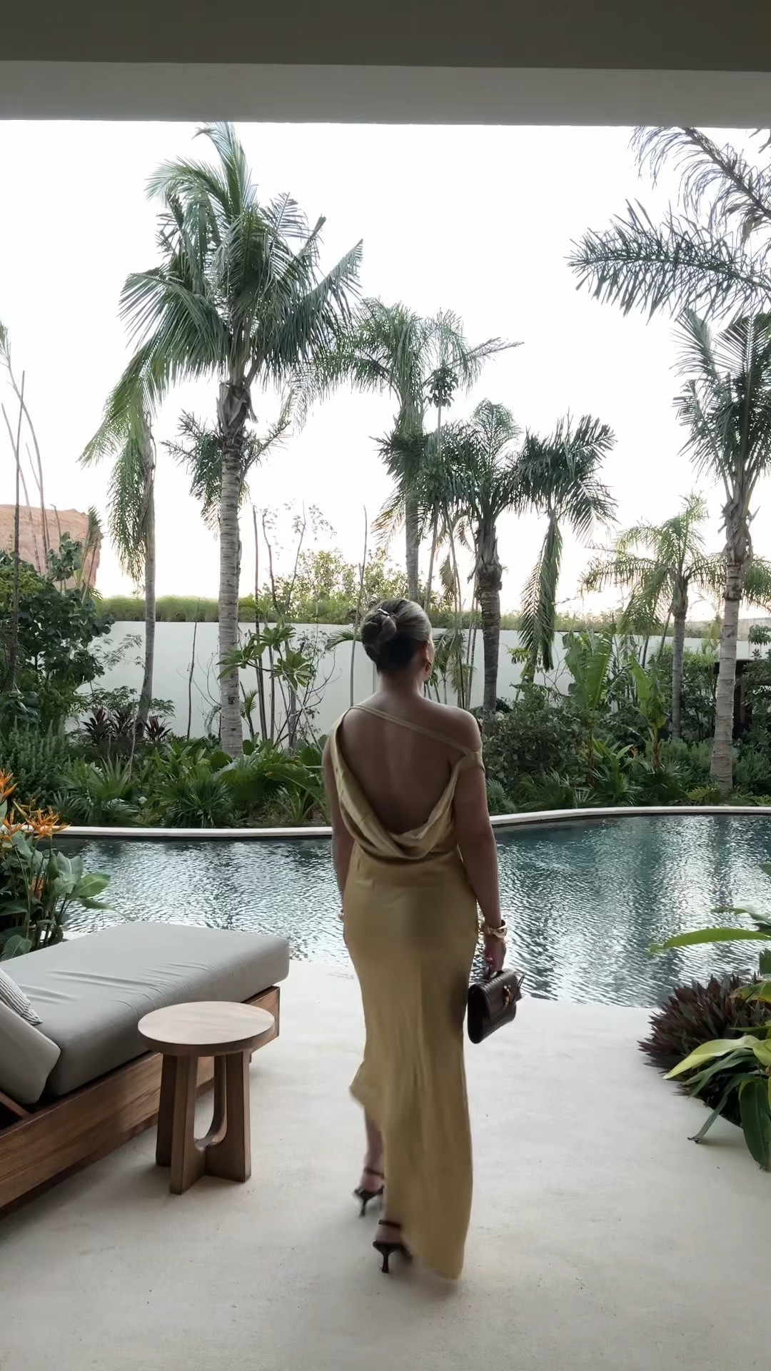 Outfits on Vacation | For this trip, our friends were getting married in Mexico so there were a few nights we had events to attend. Commense & ASOS had just what I needed 💛


#LTKTravel #LTKFindsUnder100 #LTKHoliday