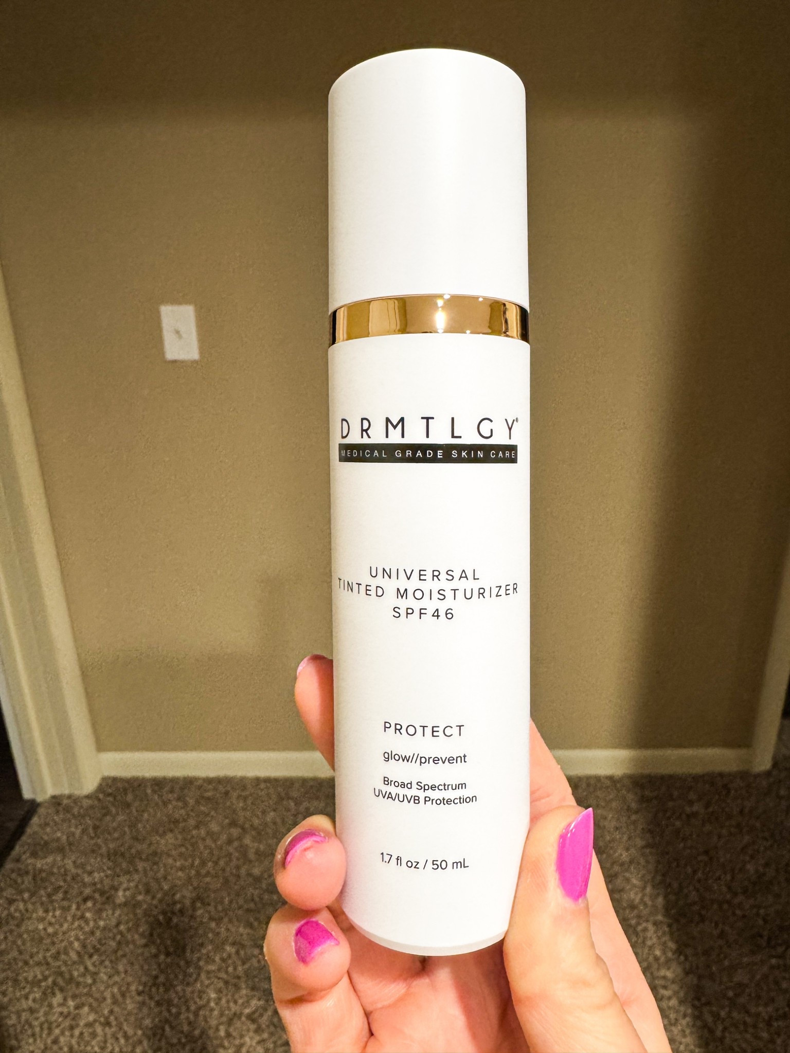 I’ve recently made the switch to drmtlgy, this was my first switch the tinted spf moisturizer! I love it, it’s light coverage and doesn’t leave my face feeling greasy. I’ve been wearing this for my little to no makeup days with some McoBeauty flawless glow foundation. 🥰

#LTKFindsUnder50 #LTKStyleTip #LTKBeauty