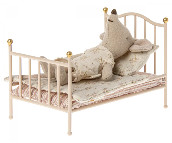 Vintage Bed, Mouse - Rose | MailegUSA