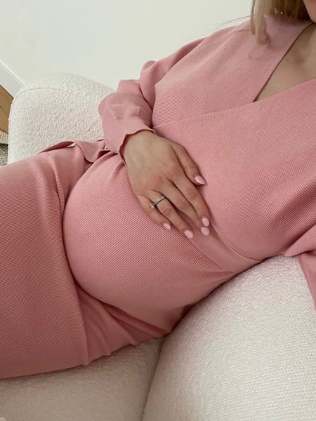 Amazon pink ribbed dress 


Maternity 

#LTKbump #LTKbaby