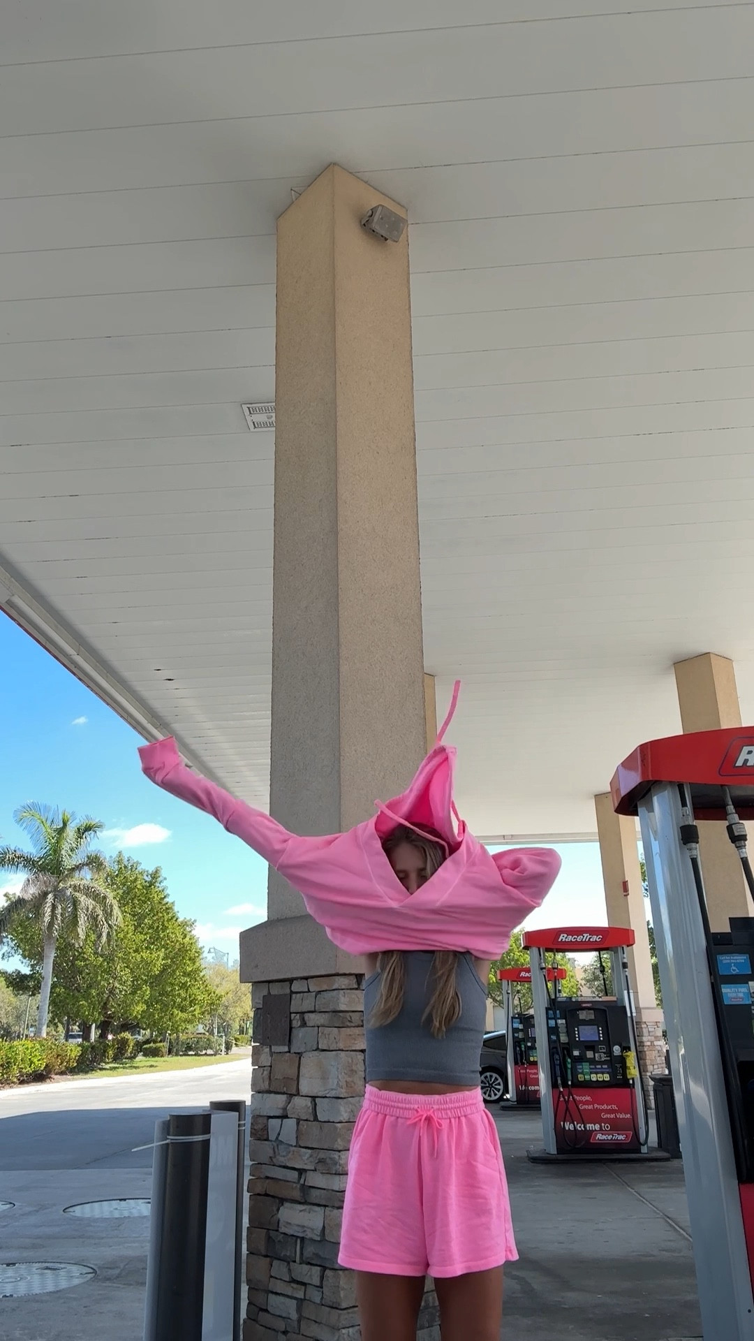 Wearing smalls! Runs oversized. Size down 


Travel outfit | comfy outfit | old navy | comfy set | lounge wear | spring outfit | vacation outfit 

#LTKSpringSale #LTKWatchNow #LTKTravel