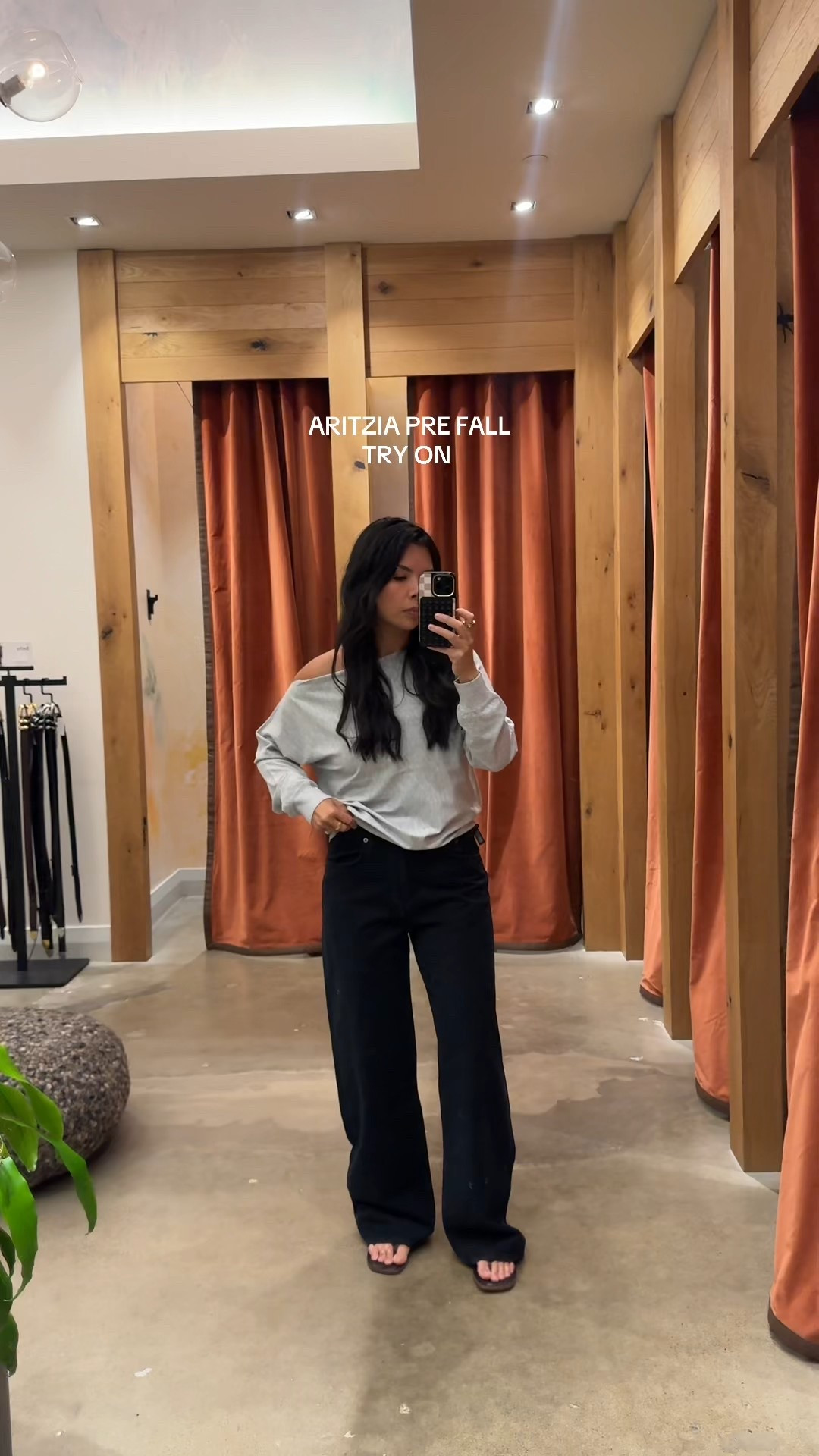 The way these Agolde Low Slung pants have a chokehold on me. Add to cart 😂 
#aritzia #basics #agolde #fallbasics #outfitideas 

#LTKstyletip #LTKcanada #LTKworkwear